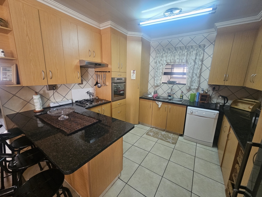 To Let 2 Bedroom Property for Rent in Wilkoppies North West